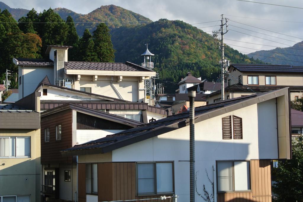 ホテル しなざわ 野沢温泉村 エクステリア 写真